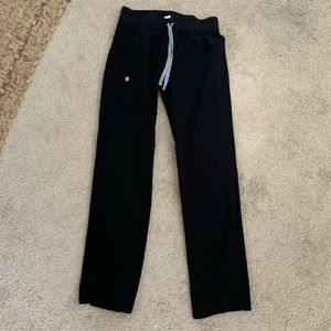 Figs Kade Scrubs - Black Small Tall